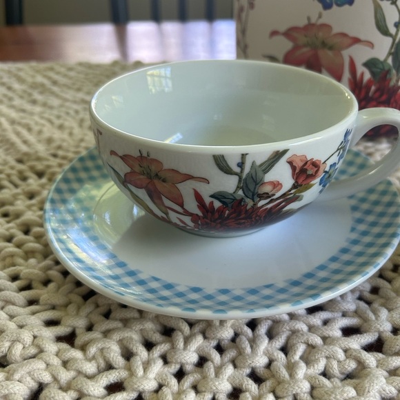 Fringe Studio Floral Fine Porcelain Tea For One new in original box - Picture 8 of 12